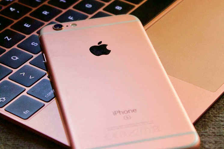 Компания Apple решила не вносить Пасху в календарь